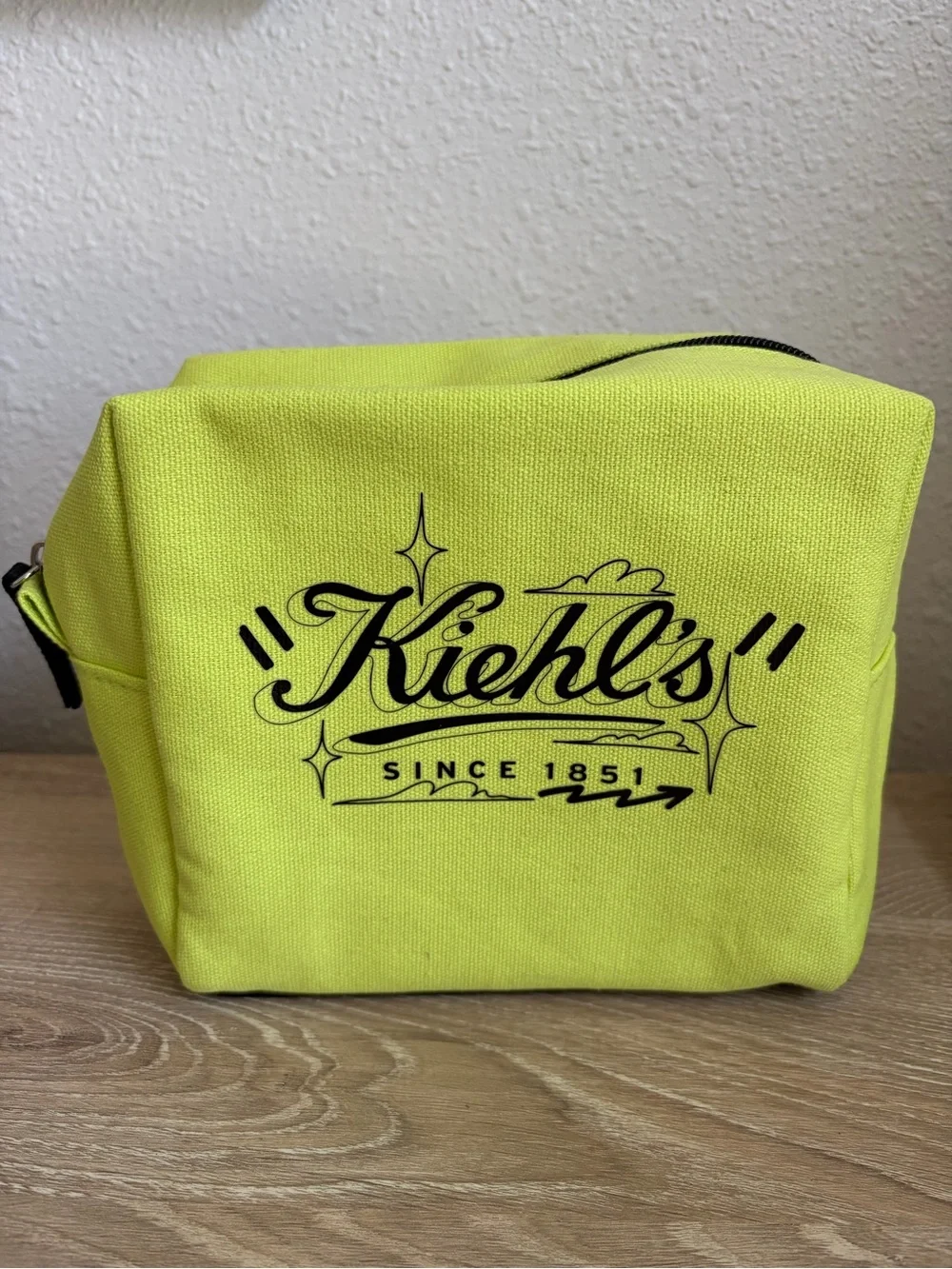 Kiehls East Village NYC Cosmetic Toiletry Makeup Case Bag Pouch Travel Cotton
